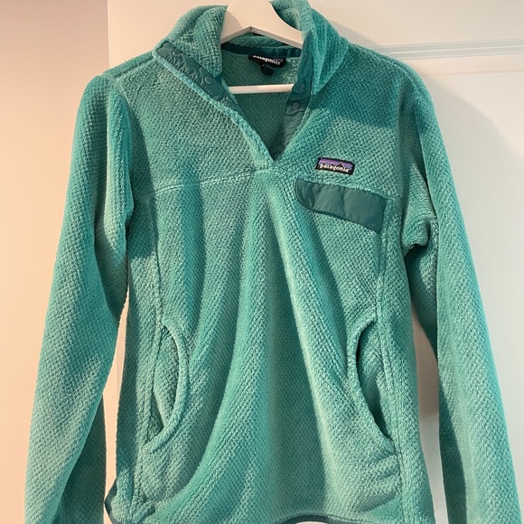 Patagonia Women's Re-Tool Snap-T® Fleece Pullover. Gently used - Picture 2 of 5